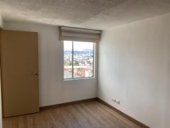 Apartamento piso 12, vista exterior, remodelado