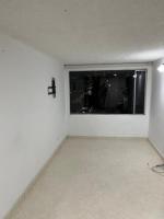 ARRIENDO APTO REMODELADO TORRE 8